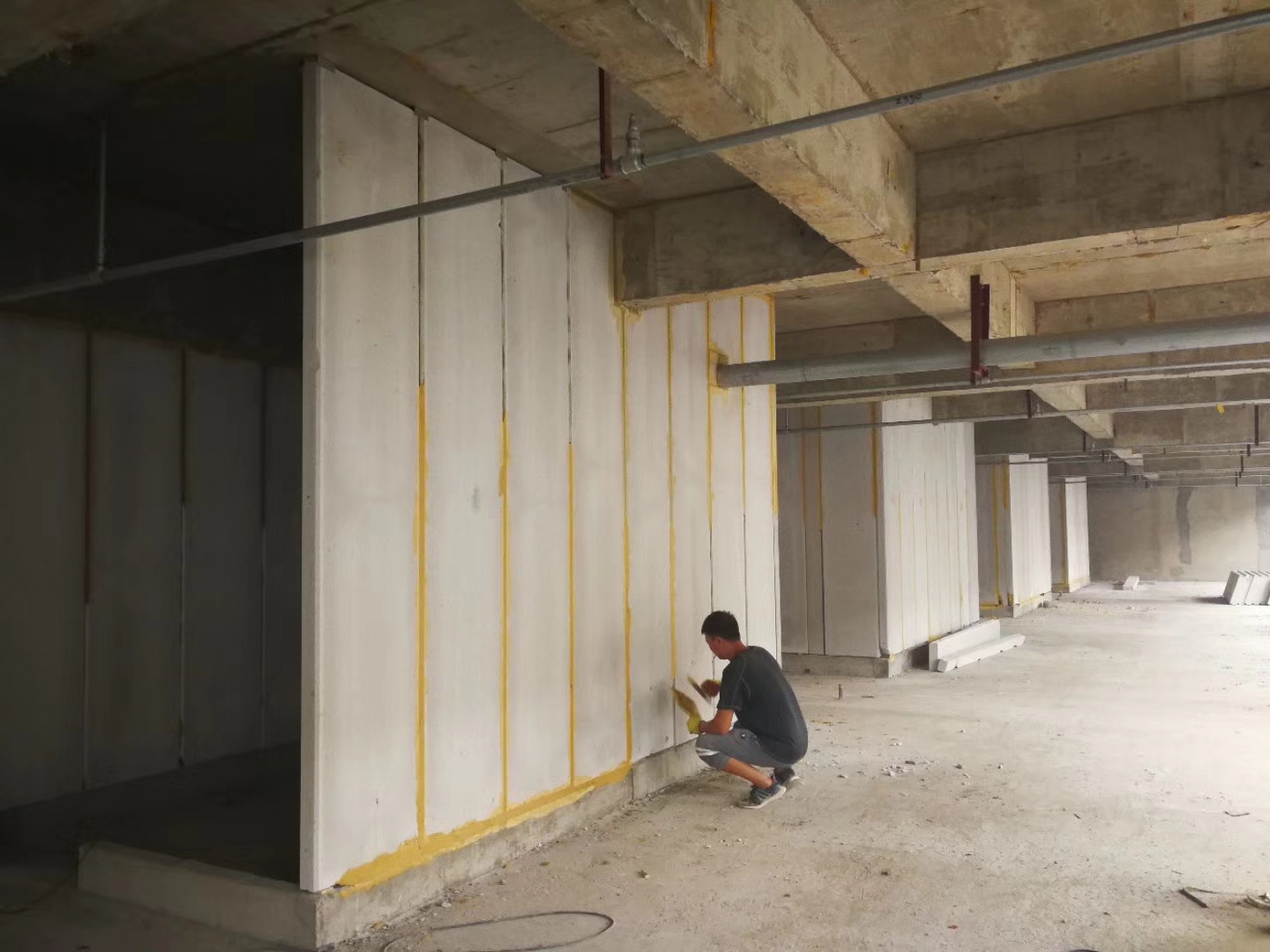 滁州无机发泡轻骨料混凝土隔墙板施工技术性能研究